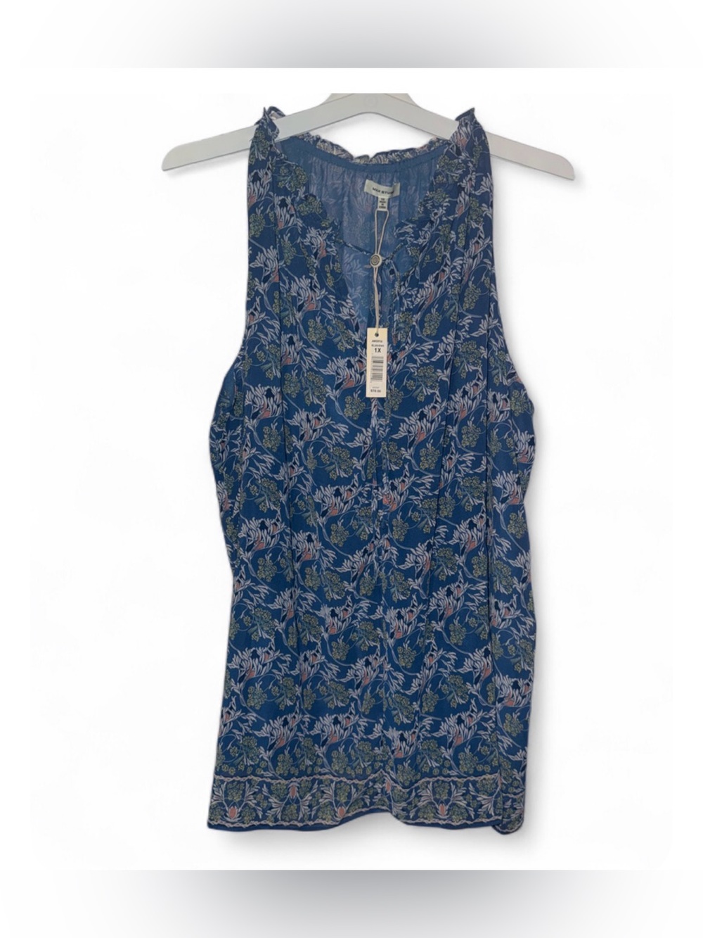 Size 1X Max Studio Blue flower design sleeveless top